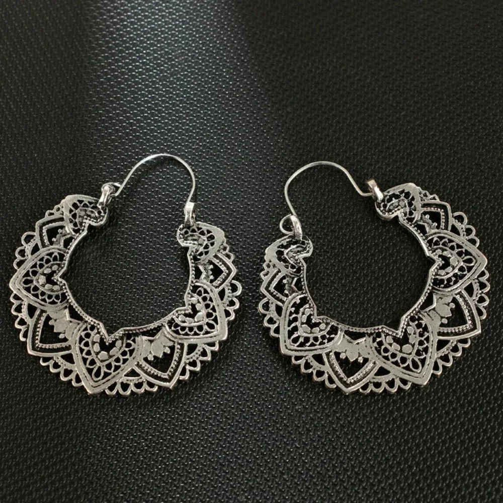 New Beautiful Boho-Chic Silver Hoop Earrings - Picture 2 of 3